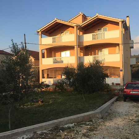 Apartments Mladenka 20M From Marina! Sukošan Eksteriør billede